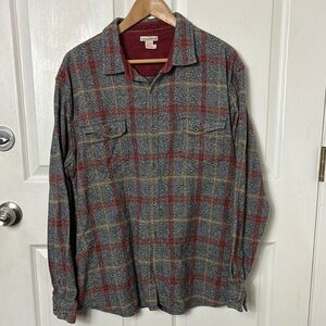 Carbon 2 Cobalt Men's Casual Button Down Shirt - Gray and Red Plaid